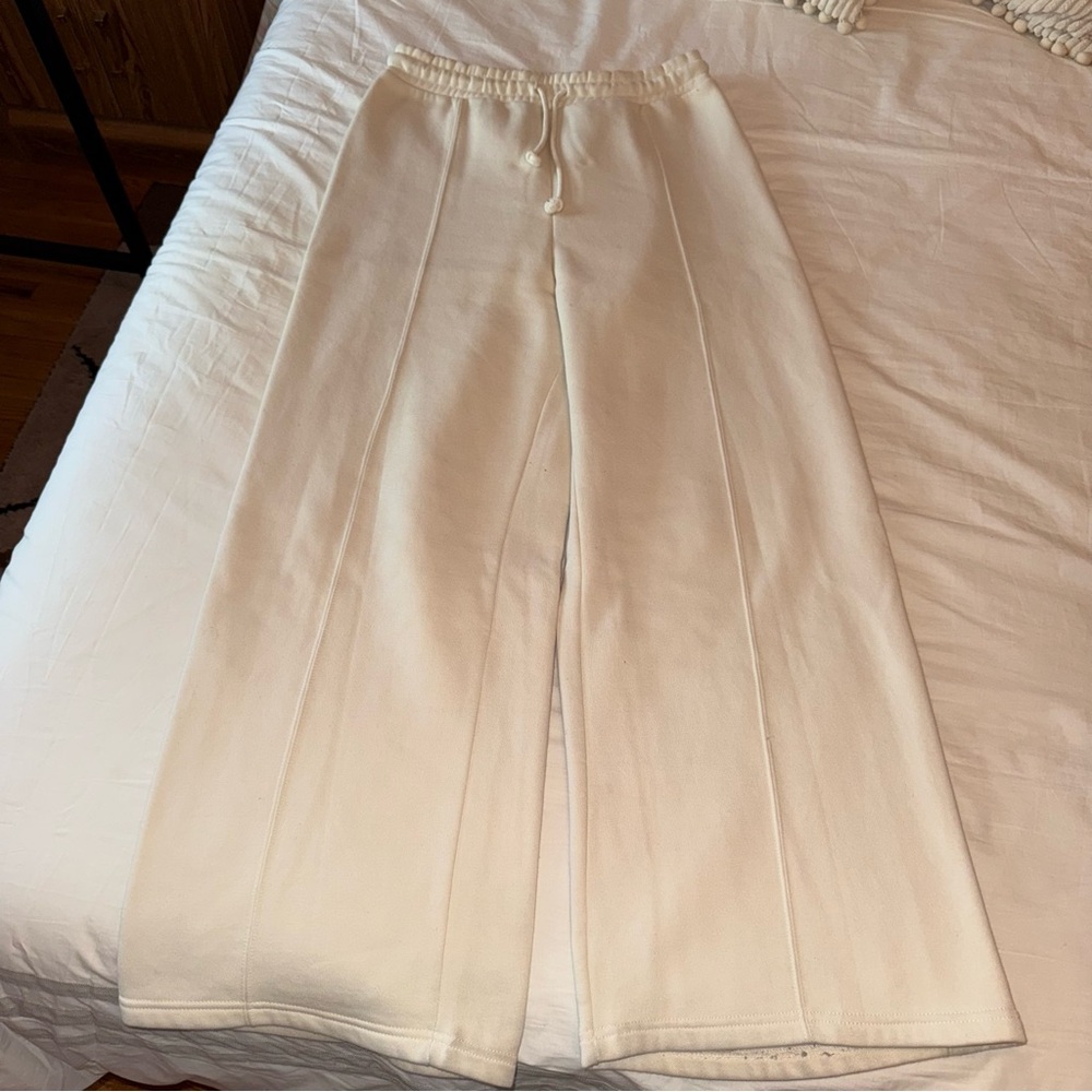 Zara Off-White Textured Pants